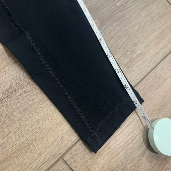 AE Black “The Everything Pocket Legging” size medium - Picture 9 of 11